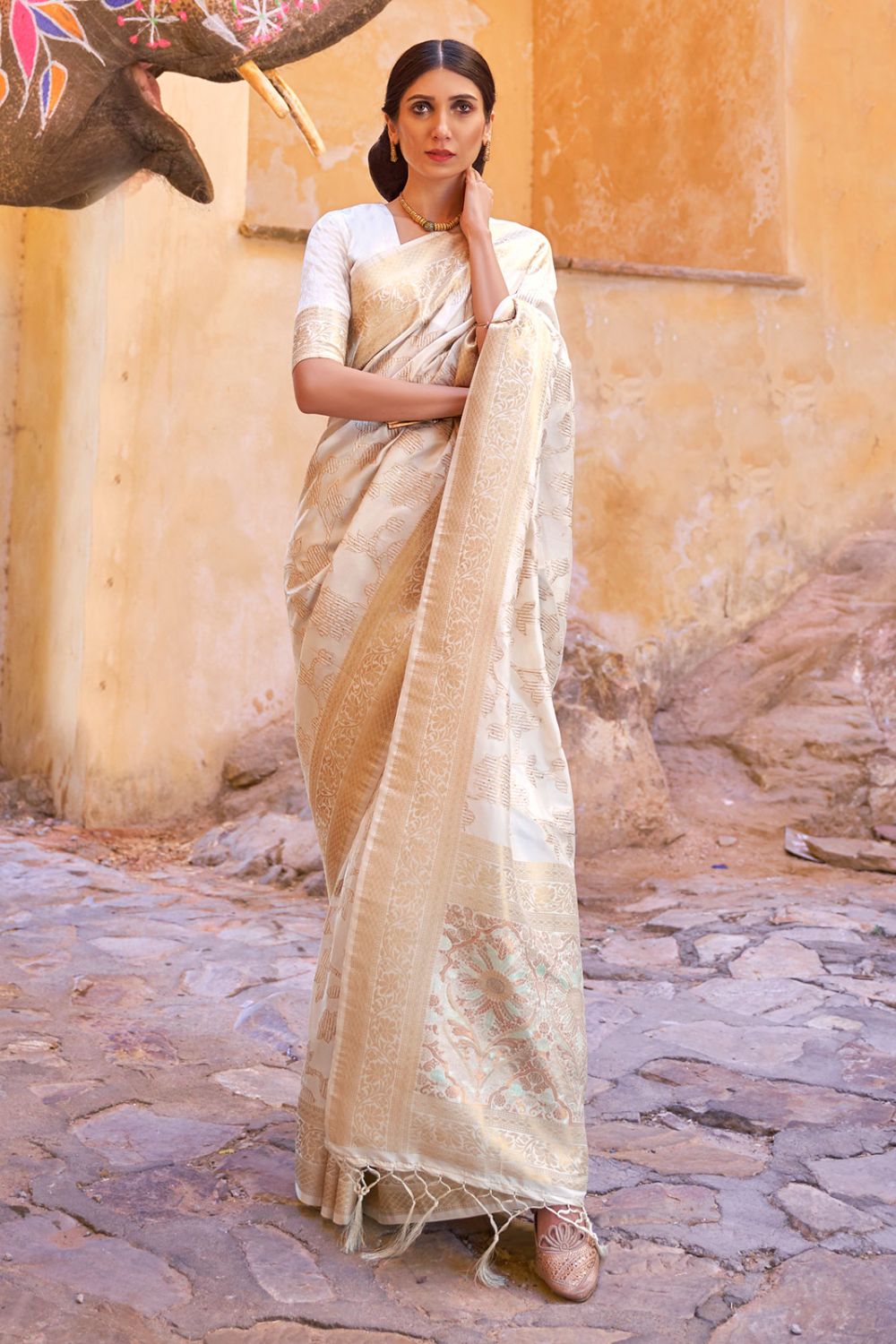 Pearl White Woven Handloom Silk Saree for Festival