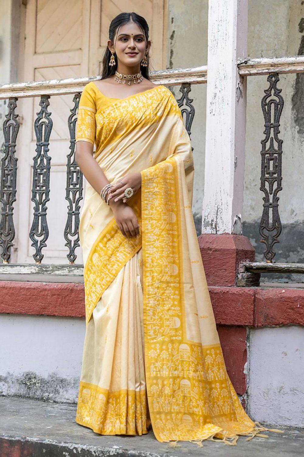 Cream Woven Handloom Raw Silk Saree for Party