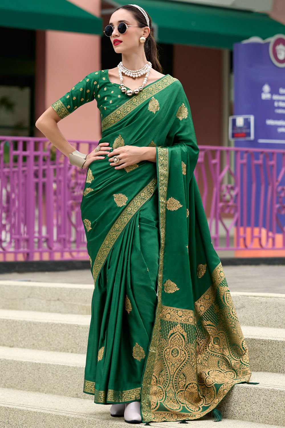 Emerald Green Pure Handloom Weaving Satin Saree