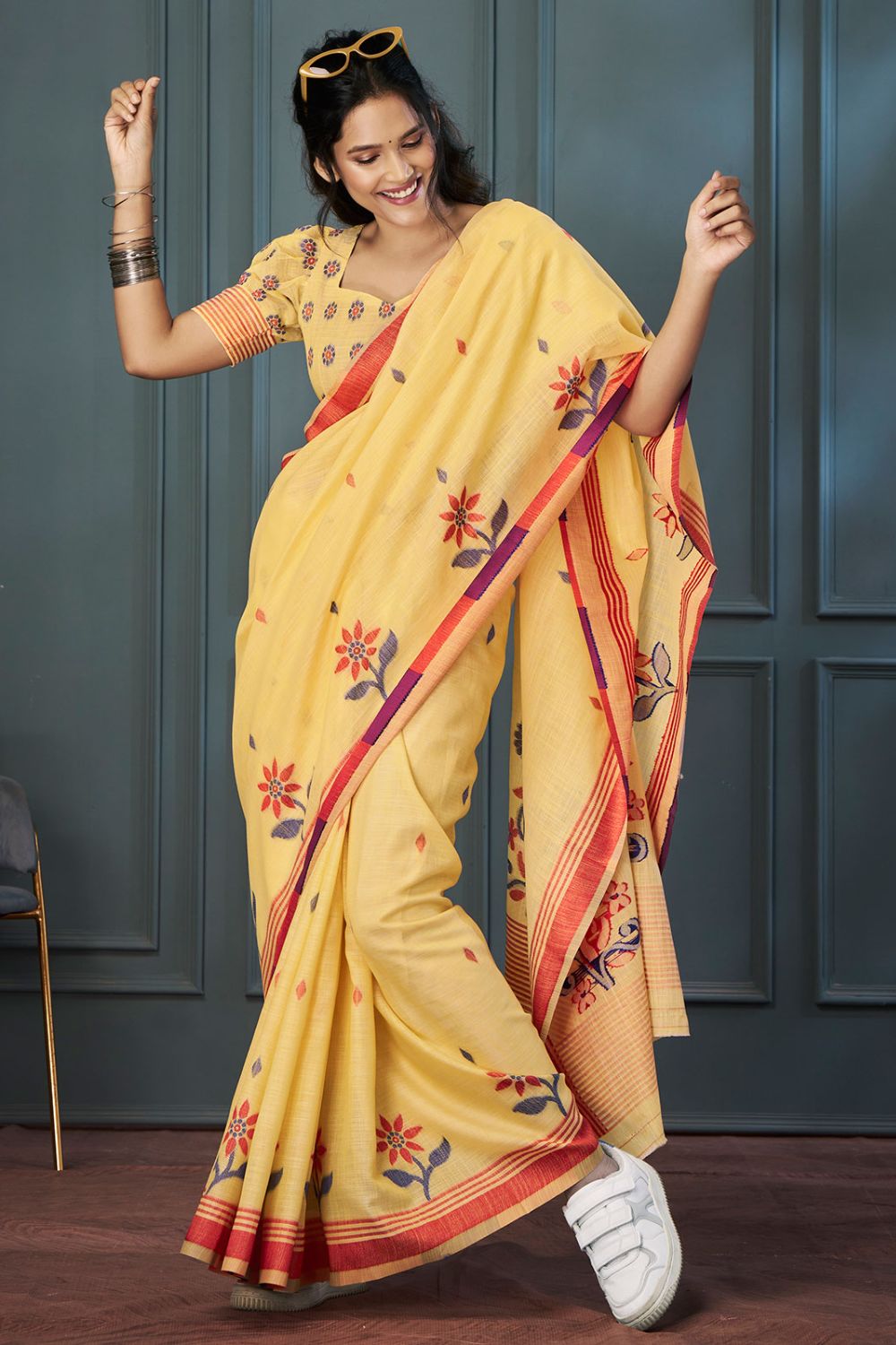 Lemon Yellow Linen Handloom Weaving Saree